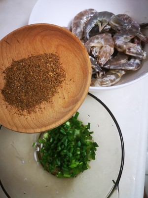 椒盐虾（超酥香）的做法 步骤6